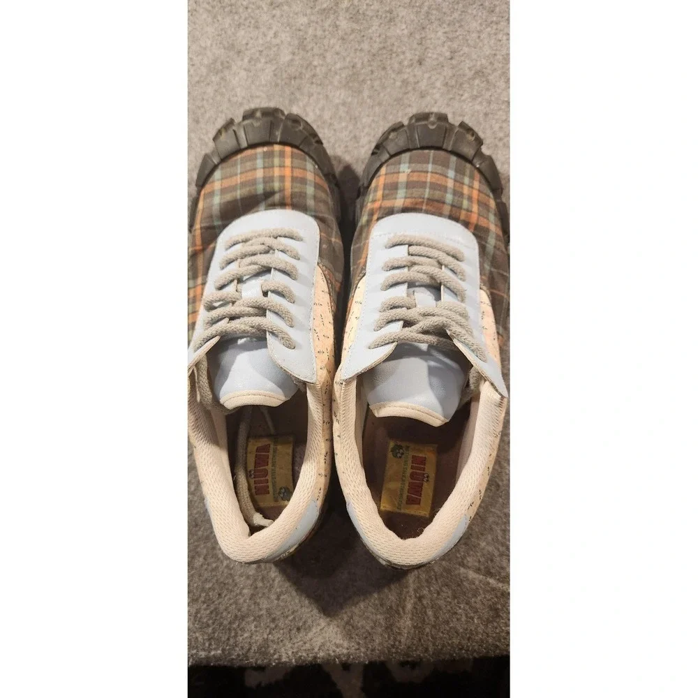 MIUWA Shoes Mens Size 10.5 Brown Plaid Canvas Chunky Lug Sole Trail Sneakers